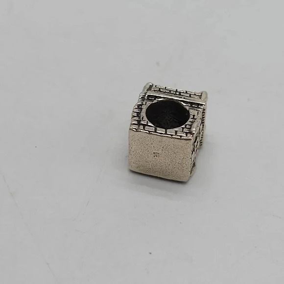 Sterling Silver Castle Charm Bead For European Bracelet Necklace - Picture 4 of 5